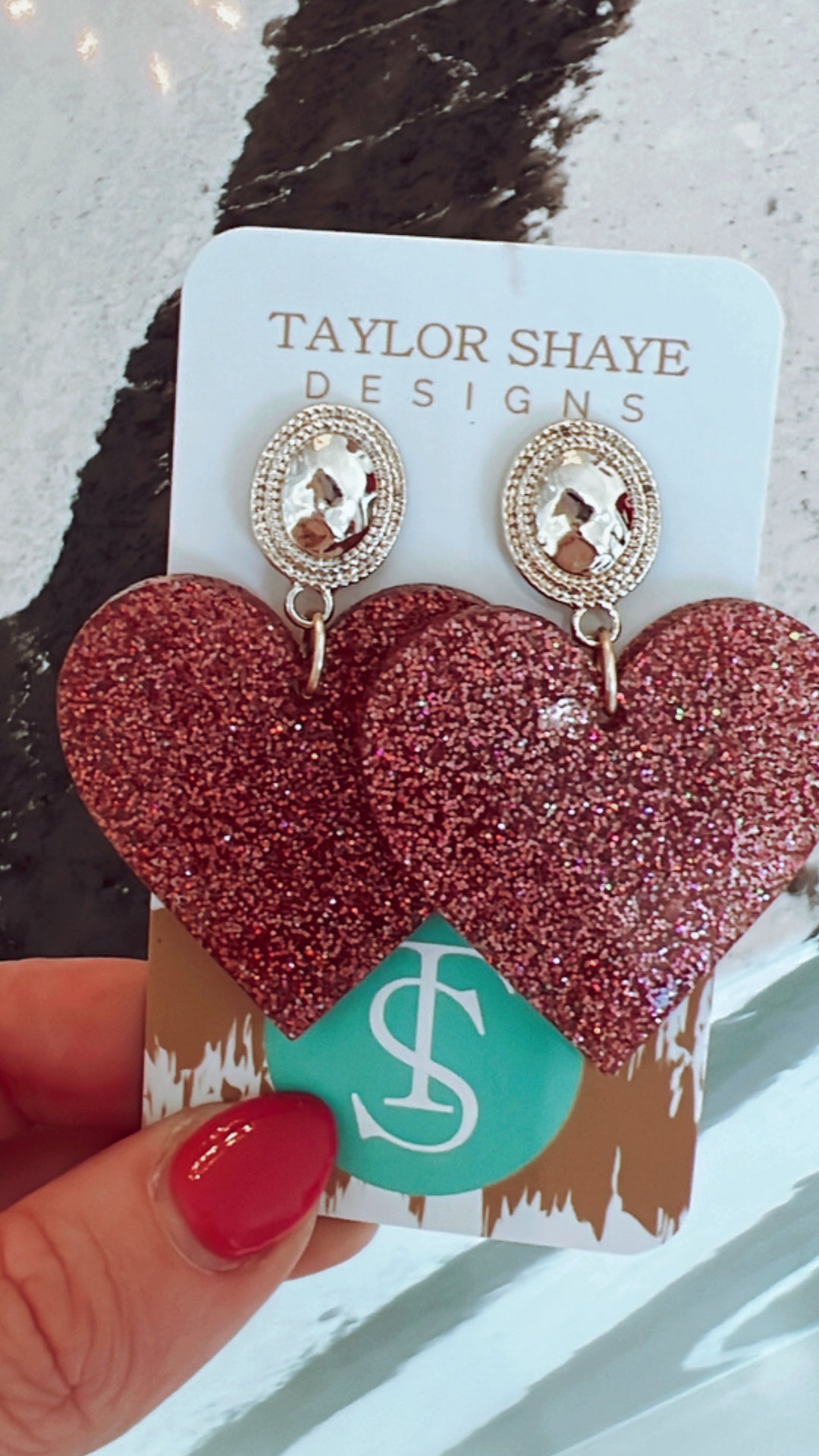 Juliet Acrylic Heart Drops