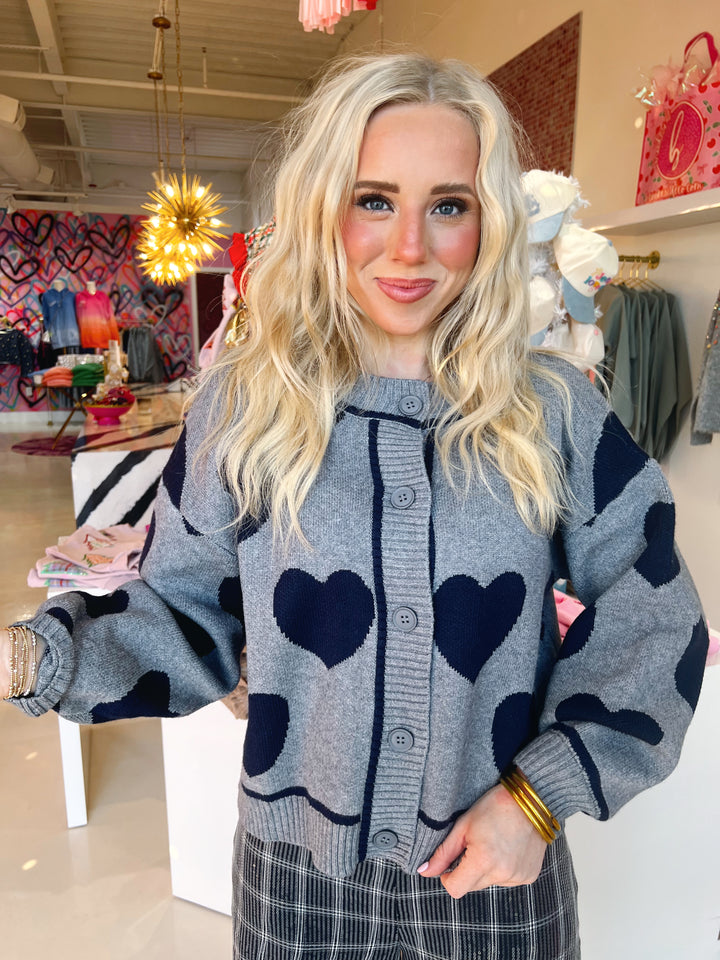 HEART SHAPE DETAIL CARDIGAN