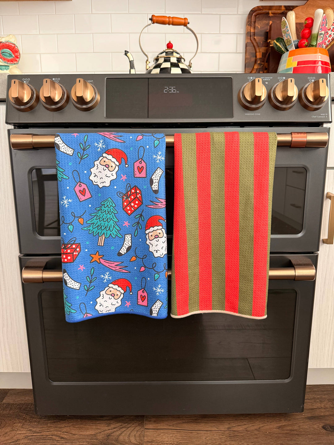 Holiday Mix: Reversible Hand Towel