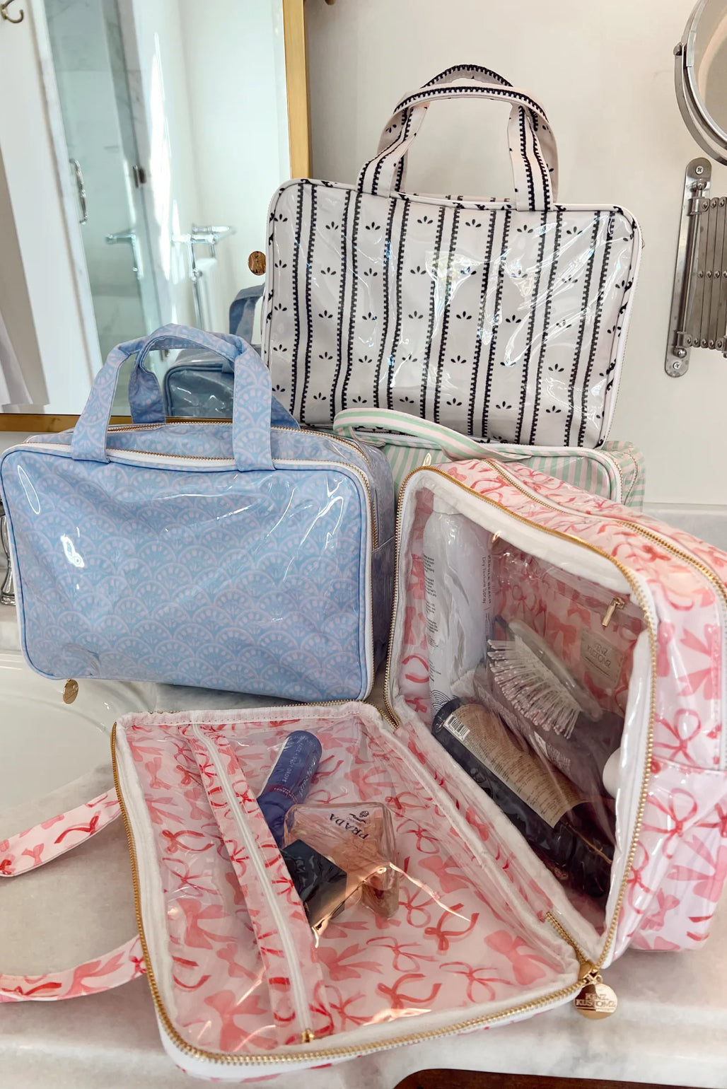 Red/Pink Bows- Clear Coat Toiletry Case