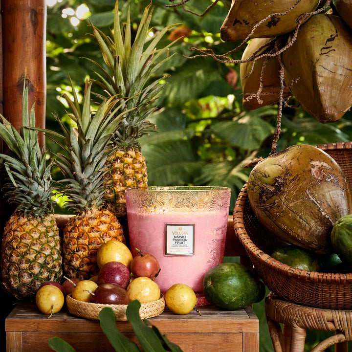VOLUSPA- NAPALI PASSION FRUIT 5 WICK HEARTH CANDLE