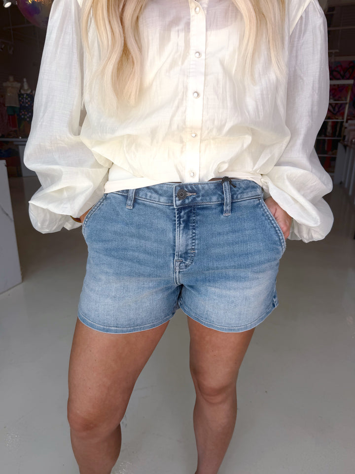 Finn Medium Light High Rise Stretch Shorts