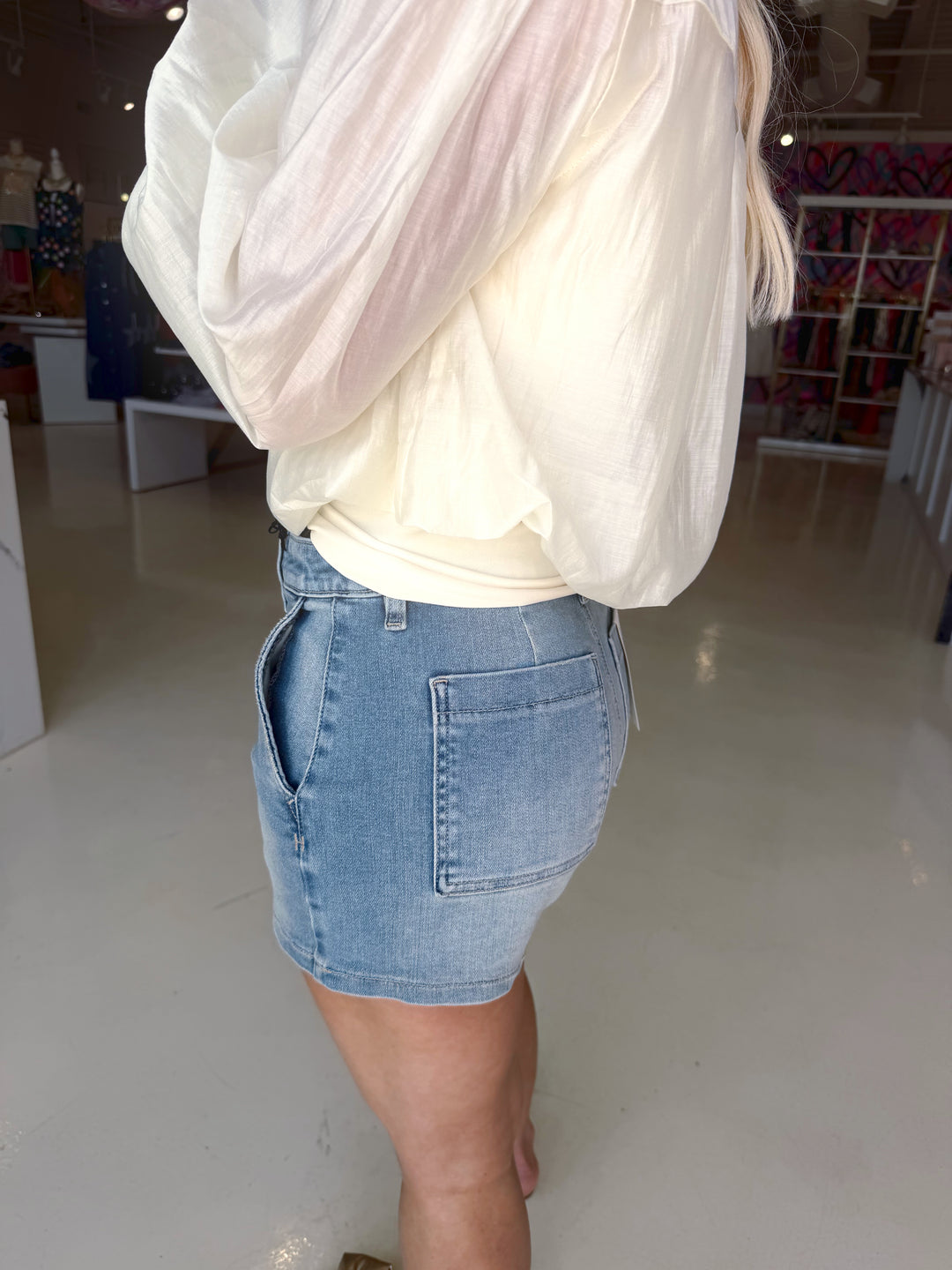 Finn Medium Light High Rise Stretch Shorts
