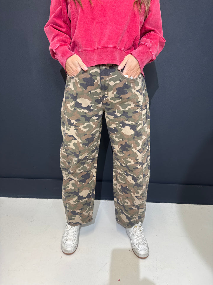 Camo Mid Waisted Barrel Leg