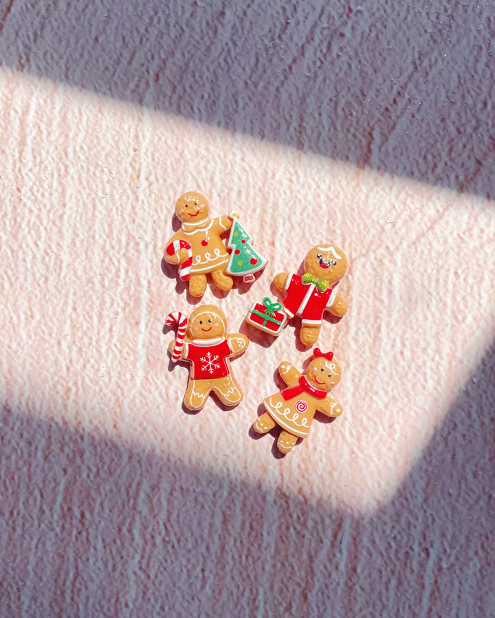 Gingerbread Man Bath Bomb - with toy inside!