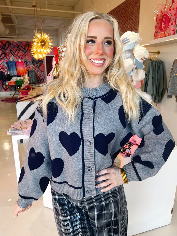 HEART SHAPE DETAIL CARDIGAN