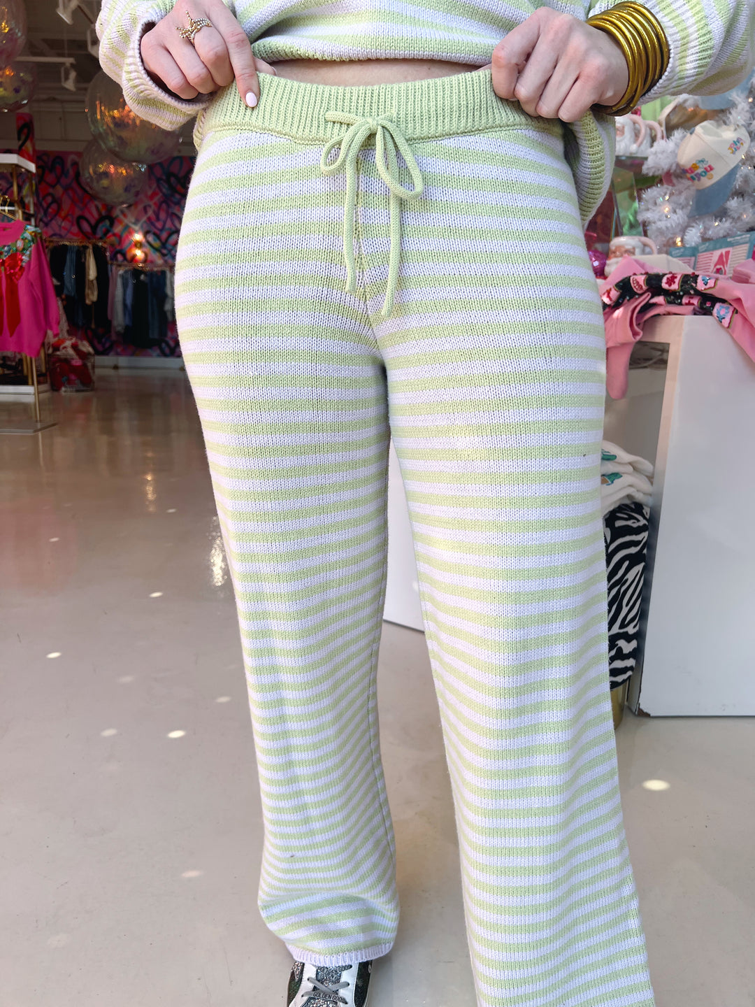 CREW NECK STRIPE SWEATER & WIDE LEG PANTS