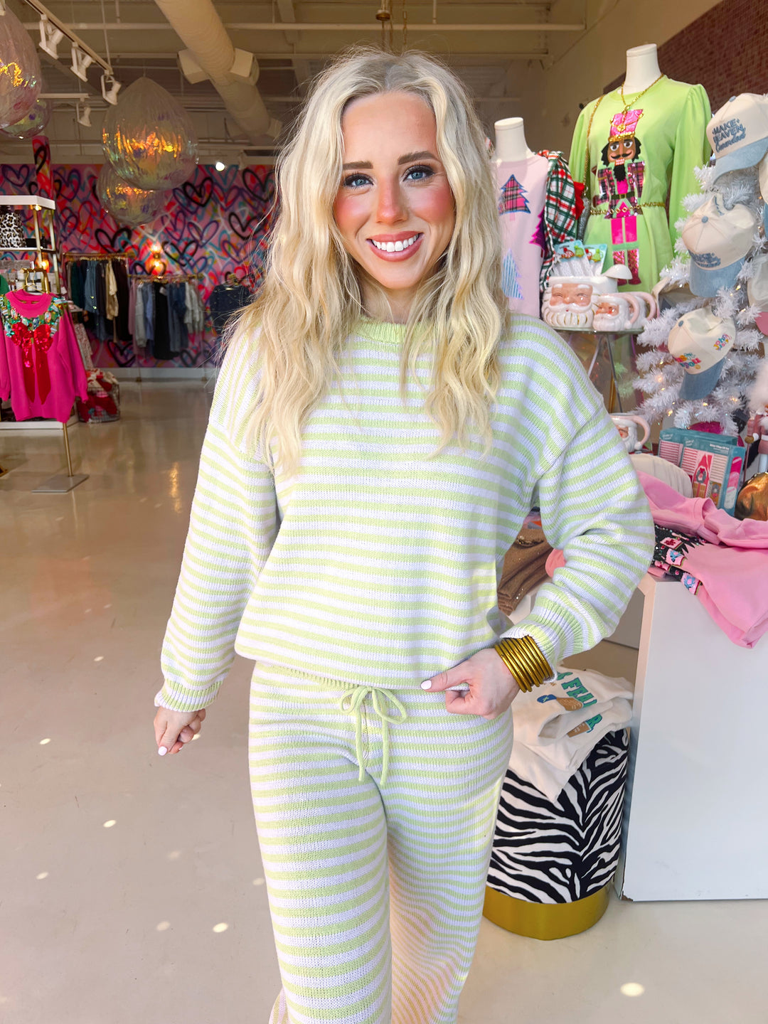 CREW NECK STRIPE SWEATER & WIDE LEG PANTS