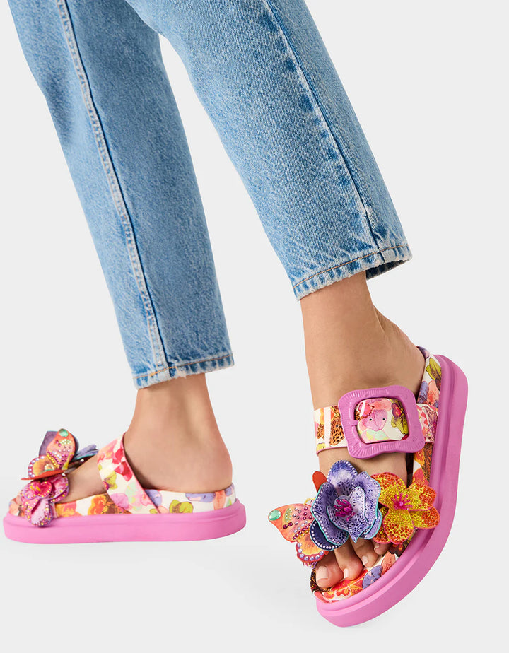 Lorayne Sandal