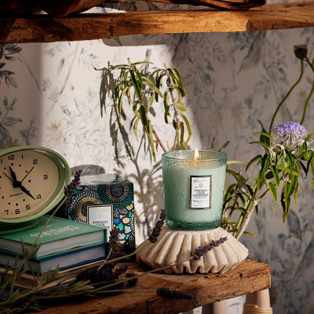VOLUSPA-FRENCH CADE LAVENDER CLASSIC CANDLE