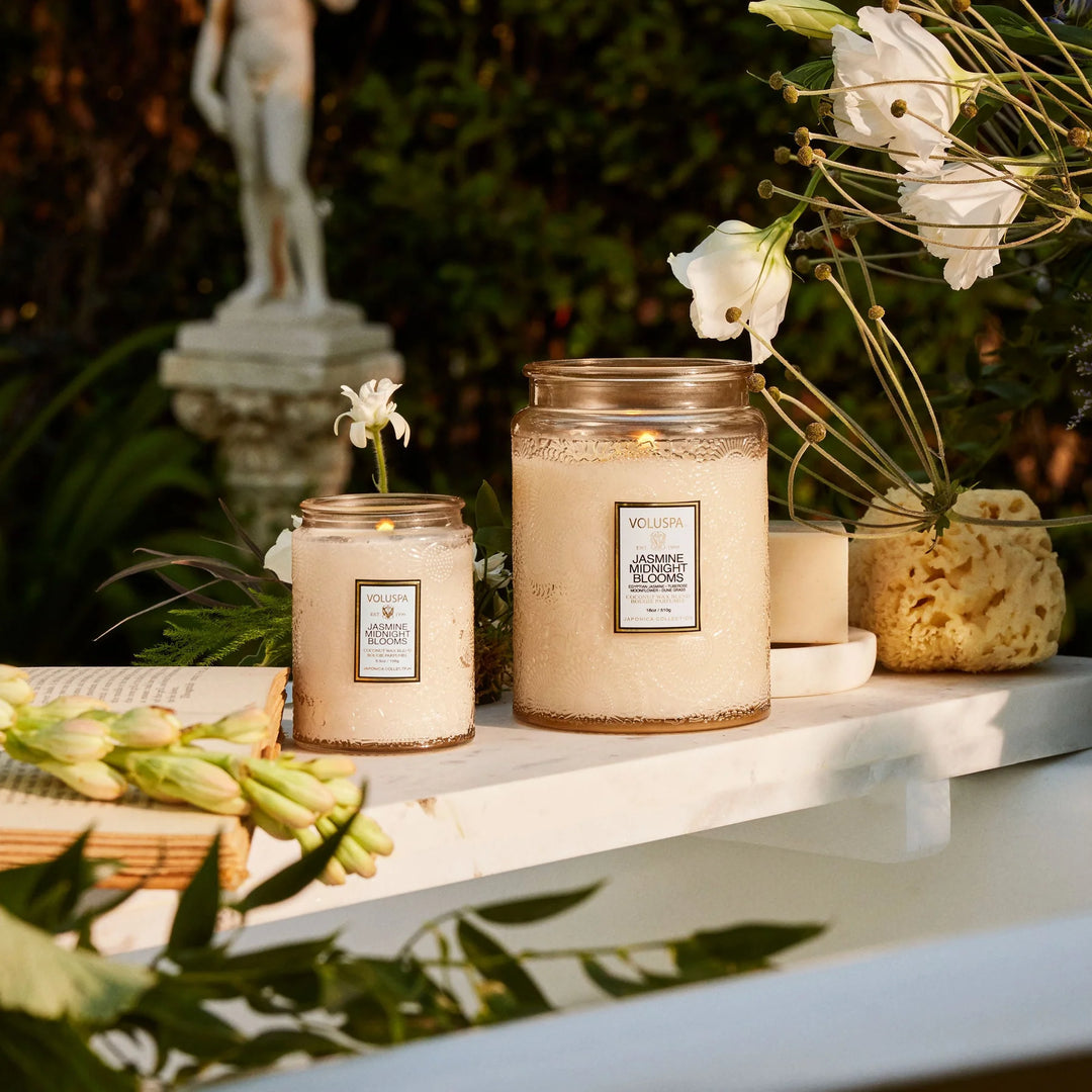 VOLUSPA-JASMINE MIDNIGHT BLOOMS SMALL JAR CANDLE