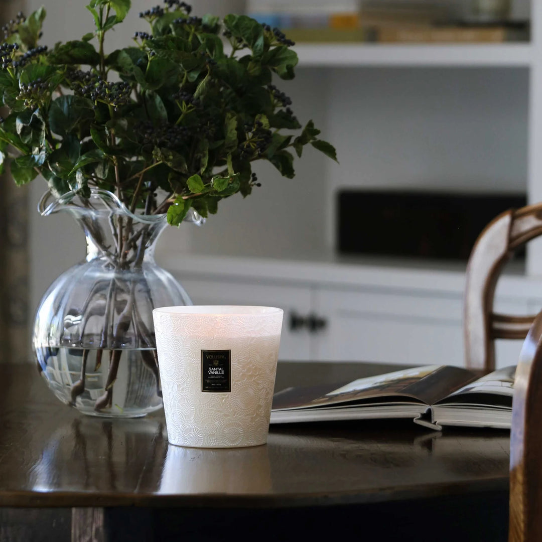 VOLUSPA-SANTAL VANILLE 3-WICK HEARTH CANDLE