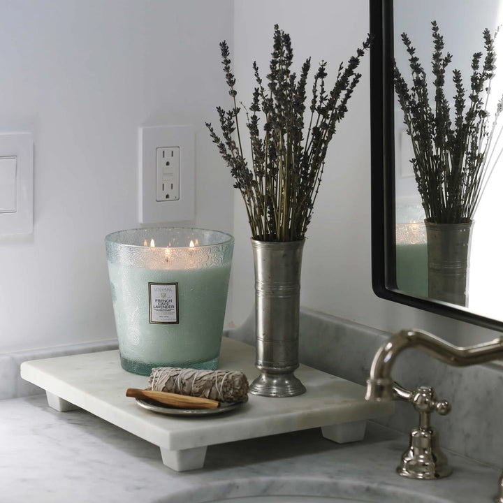 VOLUSPA- FRENCH CADE LAVENDER 3W HEARTH CANDLE