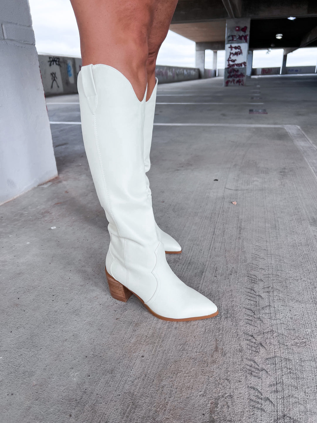 Novena Off White Boot